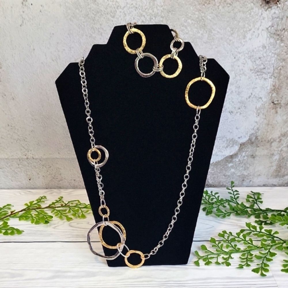 Gold and Silver Circle Necklace and Bracelet Set By Premier Designs